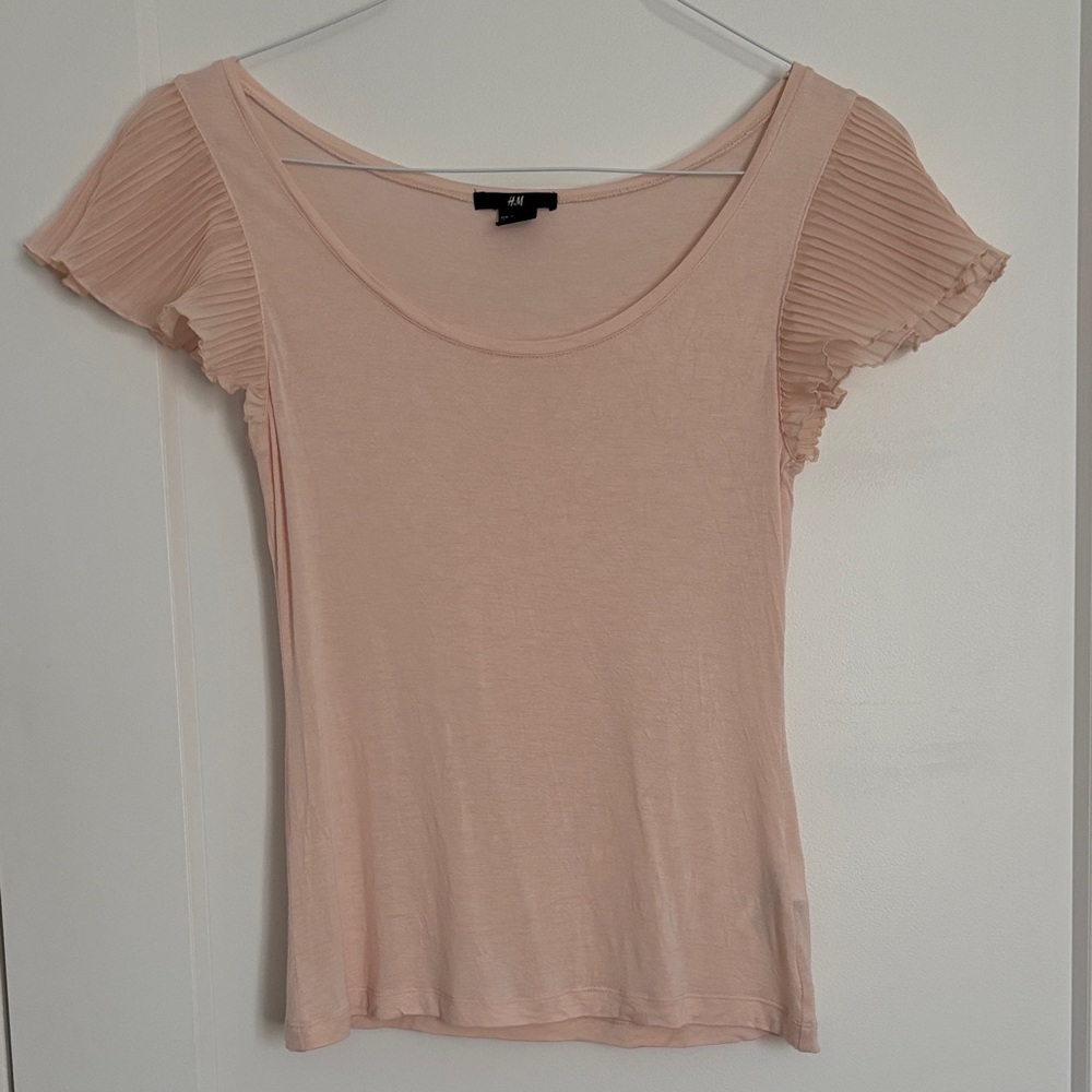 H&M Blush Pleated Flutter Sleeve Blouse